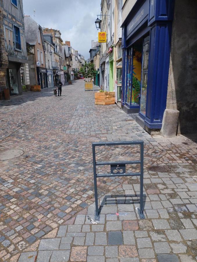 Spacieux T3 Lumineux Dans Quartier Historique Avec Wifi Redon Esterno foto